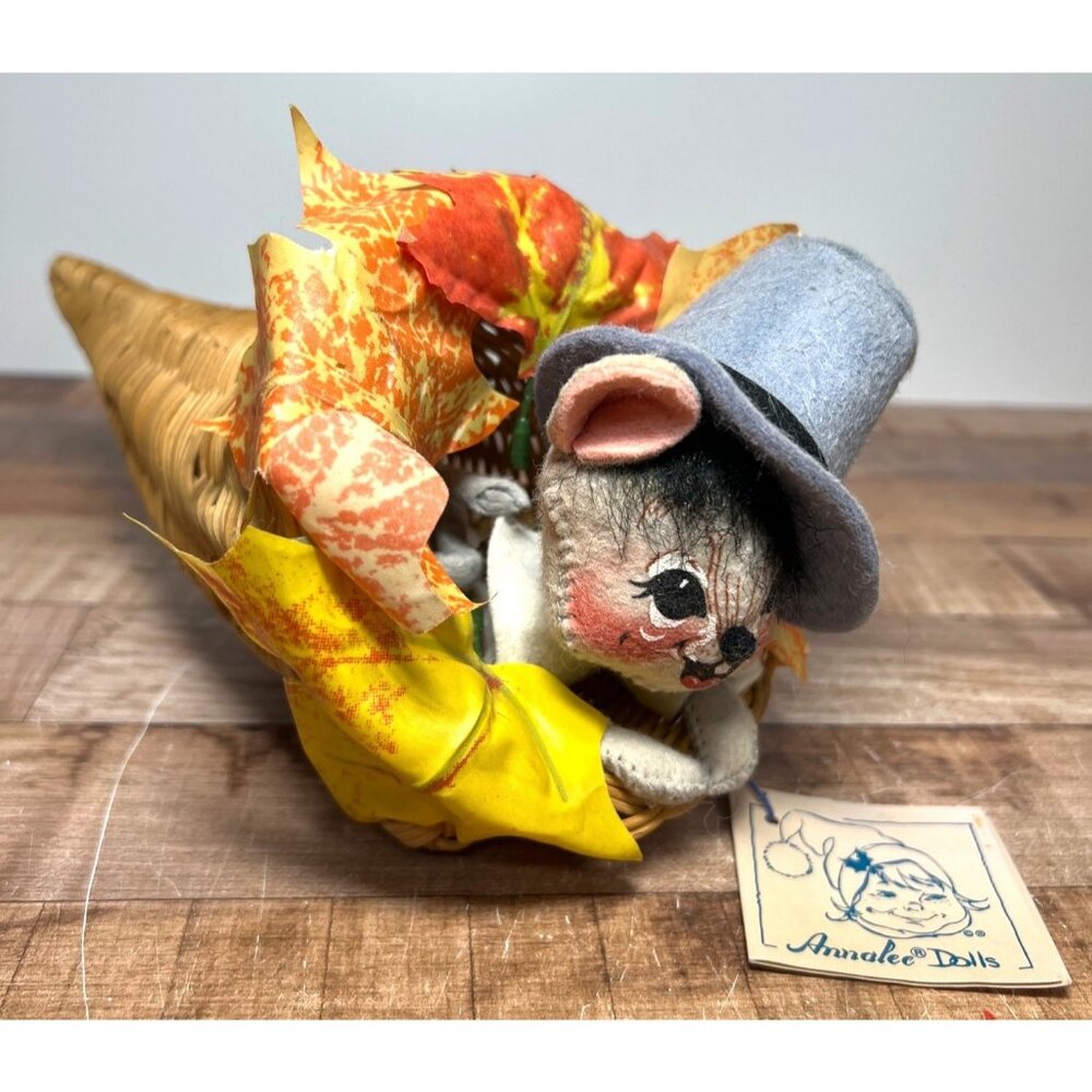 Vintage Annalee Autumn Harvest Mouse Collectible Doll In Woven Cornucopia